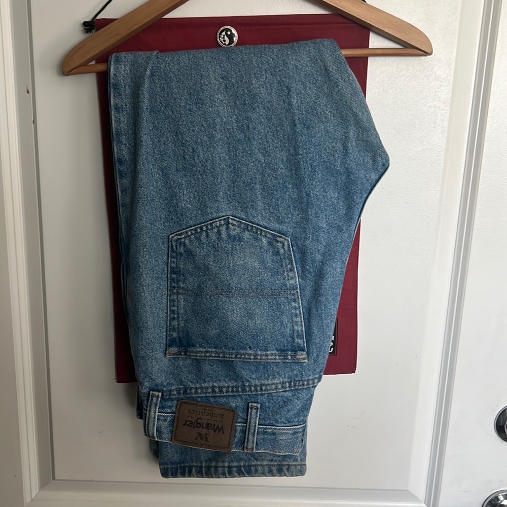 Light Wash Wrangler Jeans 36x28